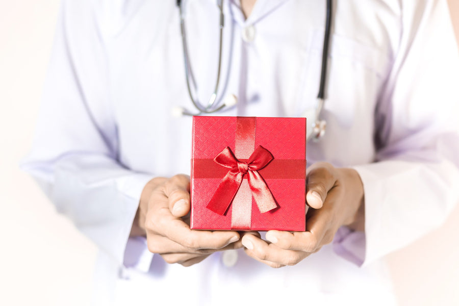 Gifts for Medical Students: A Complete Shopping Guide